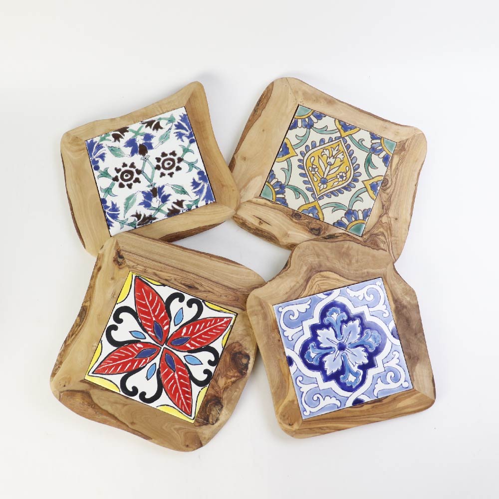 オリーブ木 タイル鍋敷き 15x15 | マンゴロベ