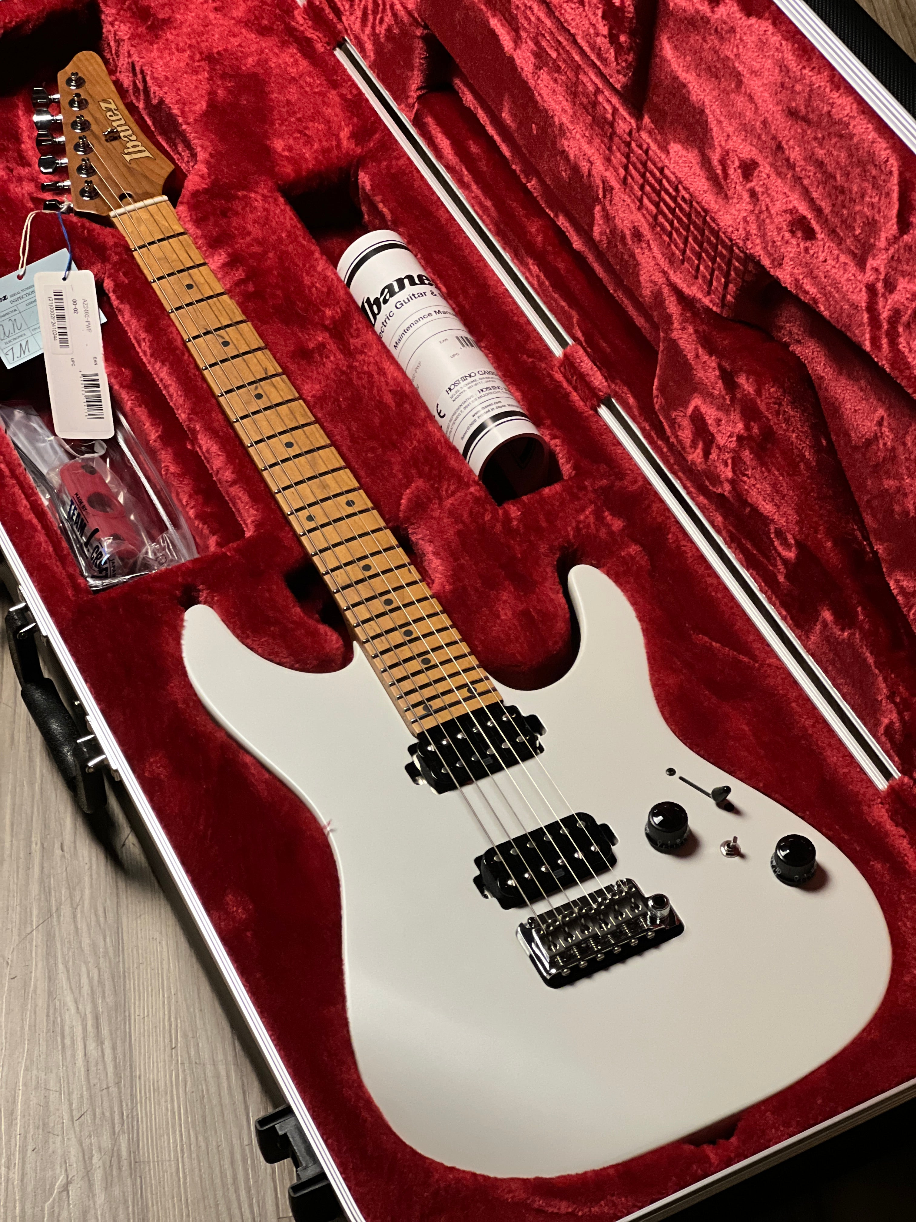 Ibanez Prestige AZ2402-PWF w/Case in Pearl White Flat F2410244
