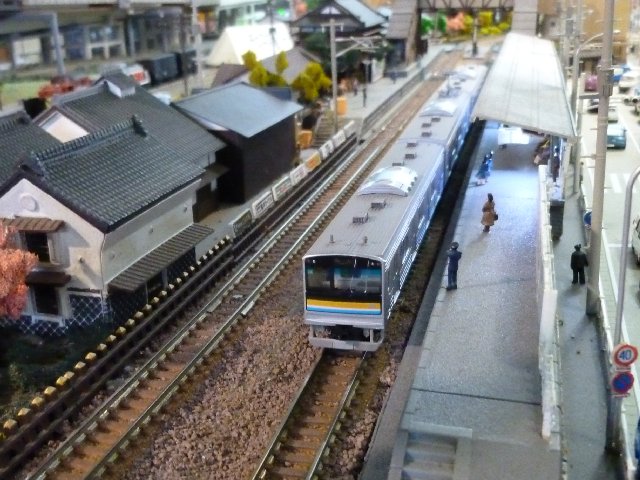 鉄道模型工房 / 車輌工作 / 鉄コレ205系鶴見線を動力化