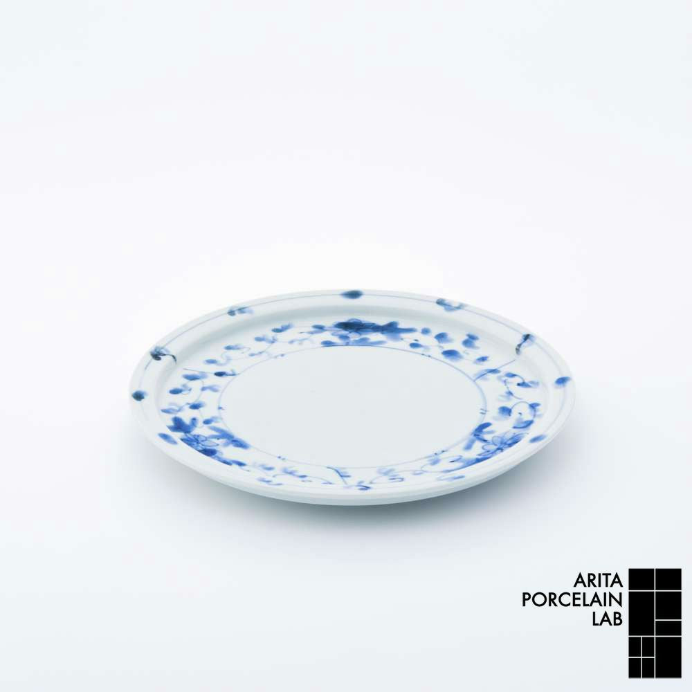 岡晋吾 7寸天平平皿 牡丹唐草 – ARITA PORCELAIN LAB [公式オンライン