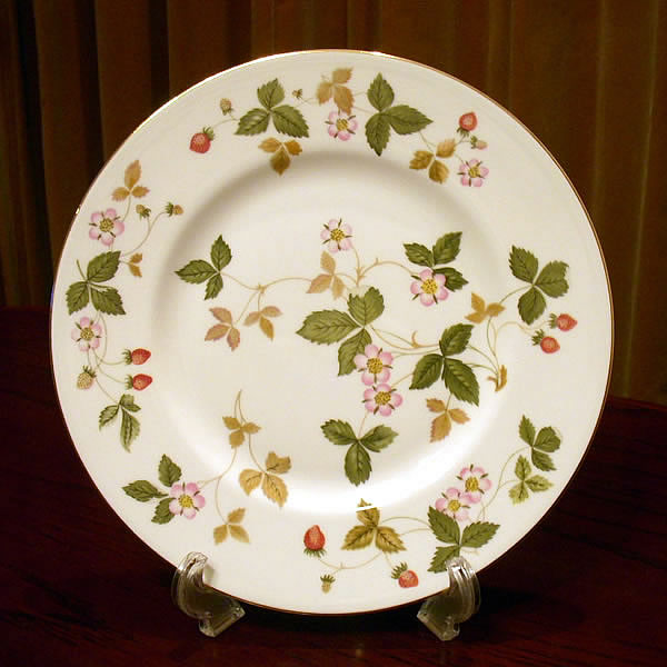 ウェッジウッド（Wedgwood）ワイルドストロベリー プレート（皿）23cm