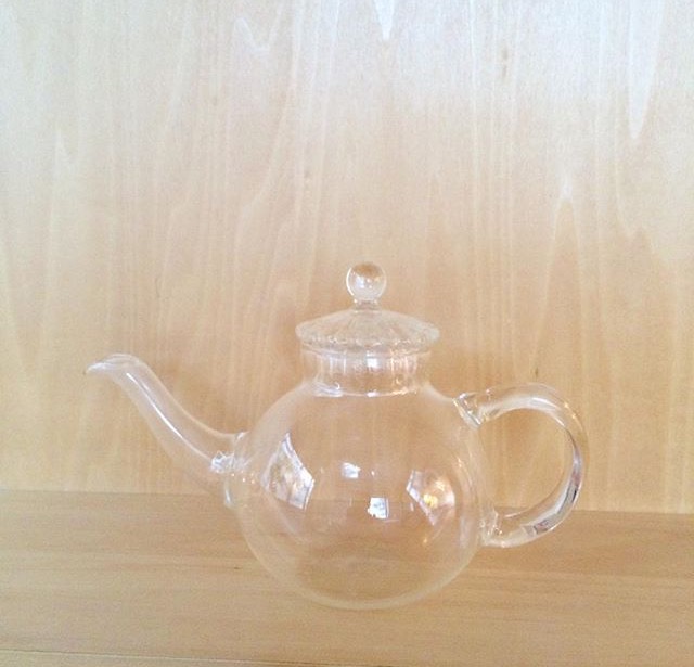 美肌室ソラ » 北村妙子作、ガラスポット。