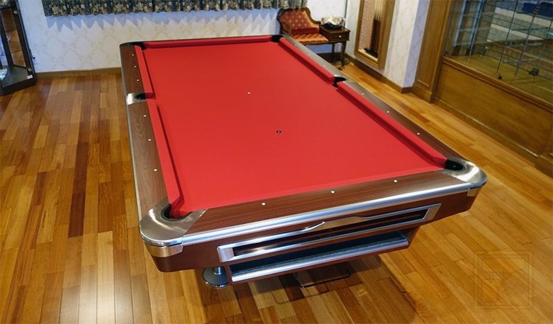 競技用ビリヤード台