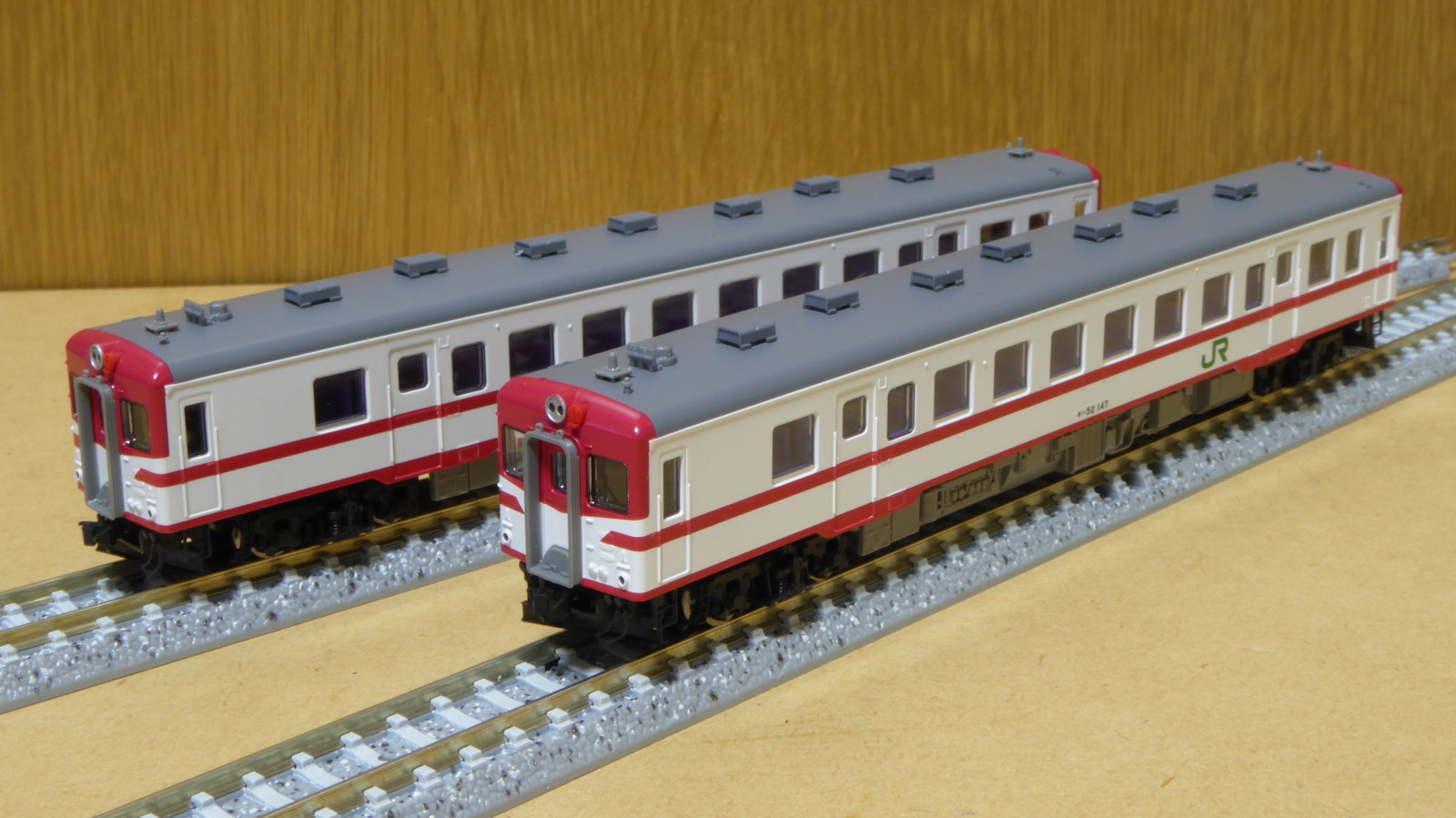 TOMIX キハ52形100番台（盛岡色・赤鬼） 入線 | 気軽にNゲージ＠鉄道