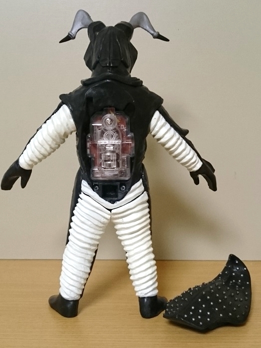 光る、そしてカッコいい！「アルティメットルミナス ゼットン」（限定