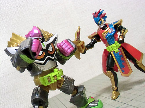 食玩 装動 仮面ライダーエグゼイド ステージ7 レビュー 繰府庵フィギュ間