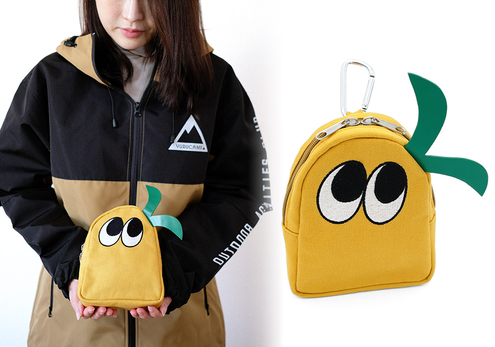 ゆるキャン△なでしこのカラビナ付きポーチ