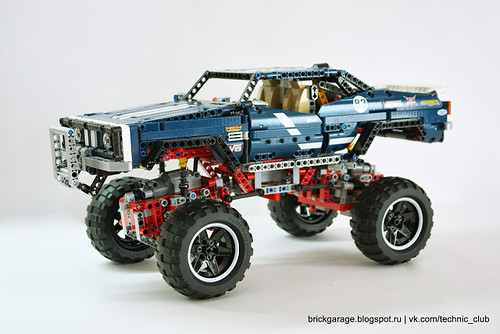 New Images of the LEGO Technic 4x4 Crawler Exclusive Edition (41999)