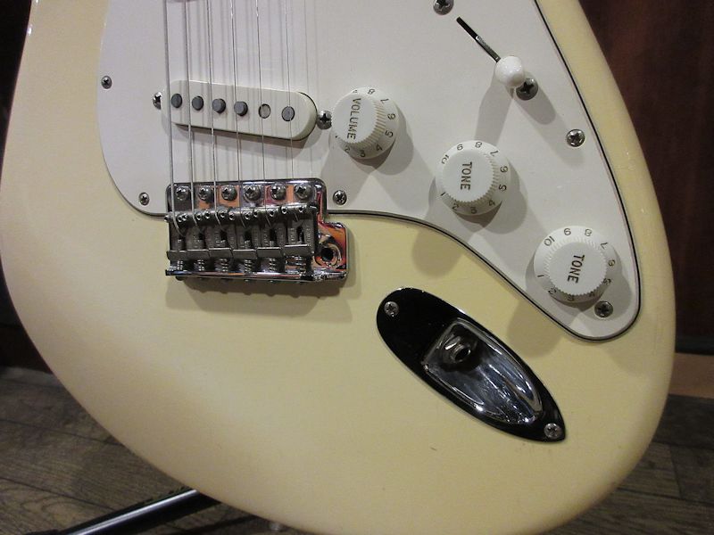 希少♪ MOON製 ストラト用ボディ アルダー ヴィンテージホワイト 希少