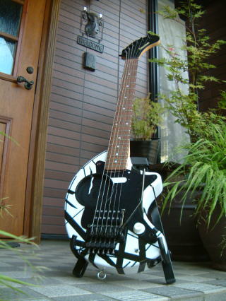 FERNANDES ZO-3 EVH B&W