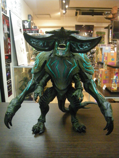 ネカのパシフィック・リムシリーズ新作、スカナー・カイジュウを開けて