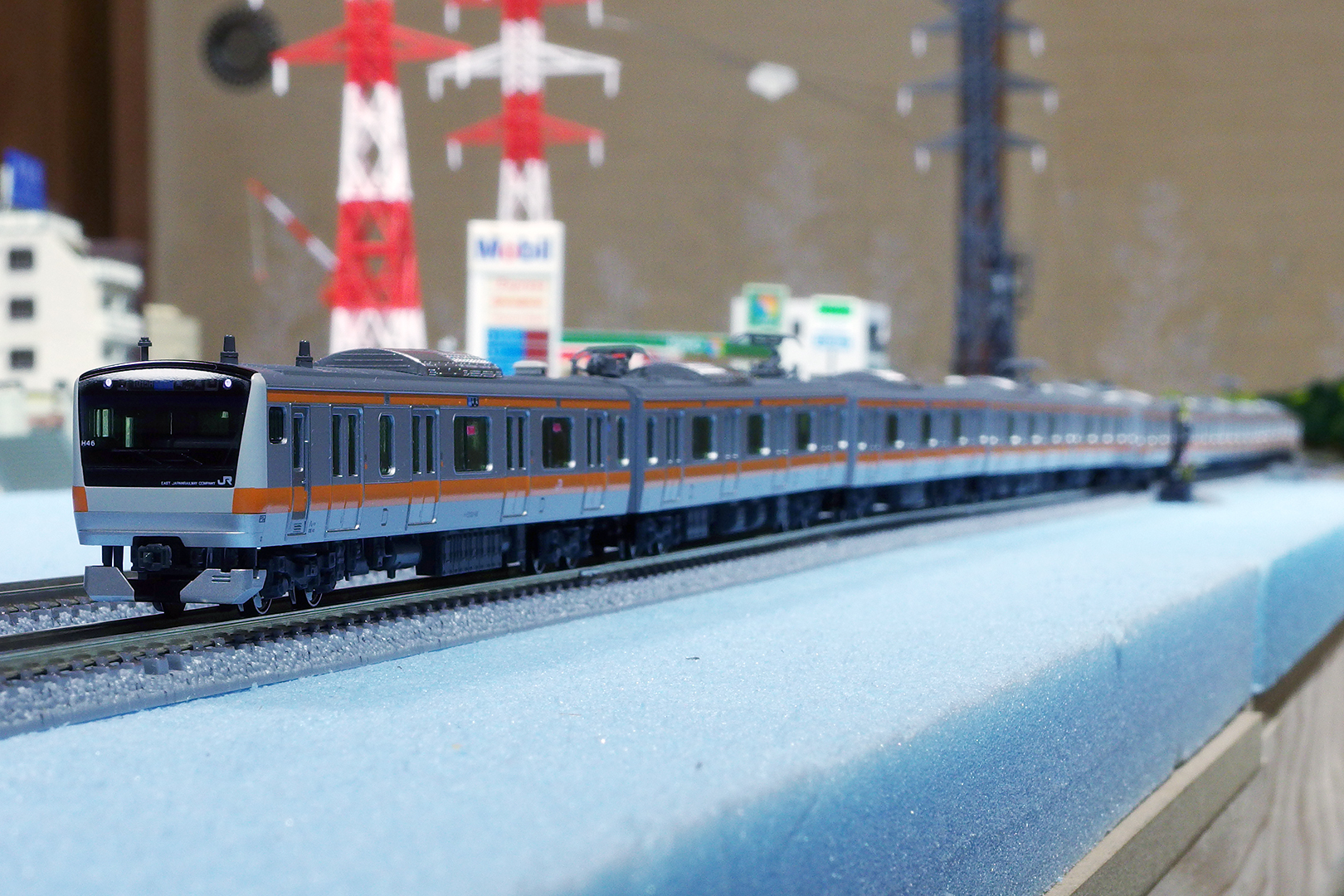 KATO 10-542 E233系 0番台 中央線(H編成)増結4両セット ついに入線