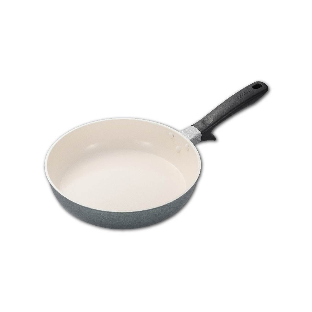 公式】京セラ セラブリッド フライパン 26cm（ガス火専用） – 京セラ