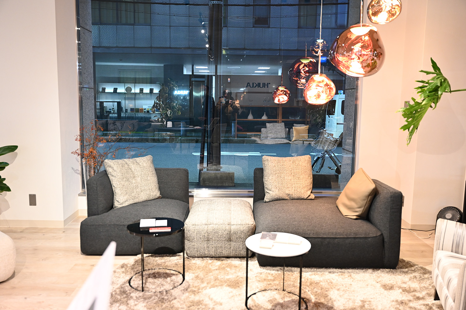 新しいショールームにて日本フクラの新作展 | 家具の情報【KAGU TIMES】