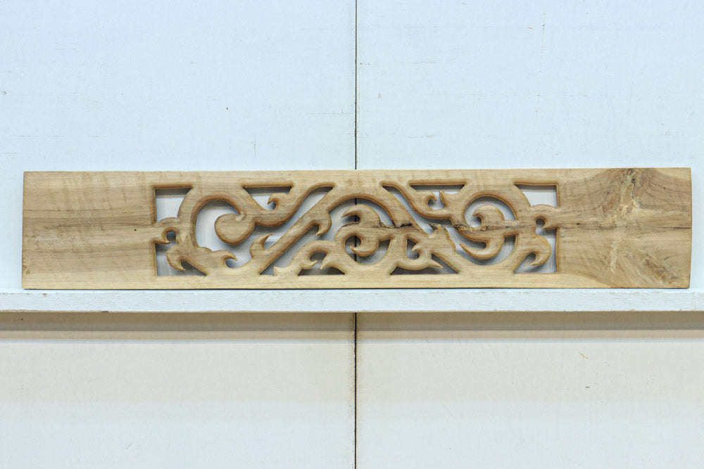 レリーフ彫刻を施した自然の風合いが滲む木地色欄間素材 EZ2840 在庫9