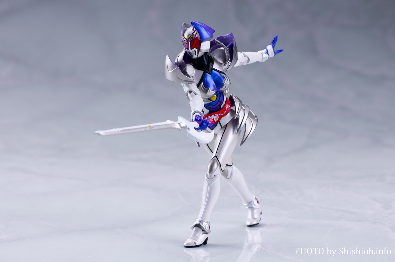 レビュー】 バンダイ S.H.Figuarts 仮面ライダーキバーラ [仮面