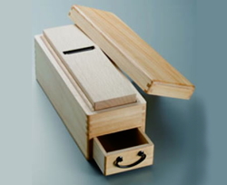 河合のこぎり店『鰹節削り器』