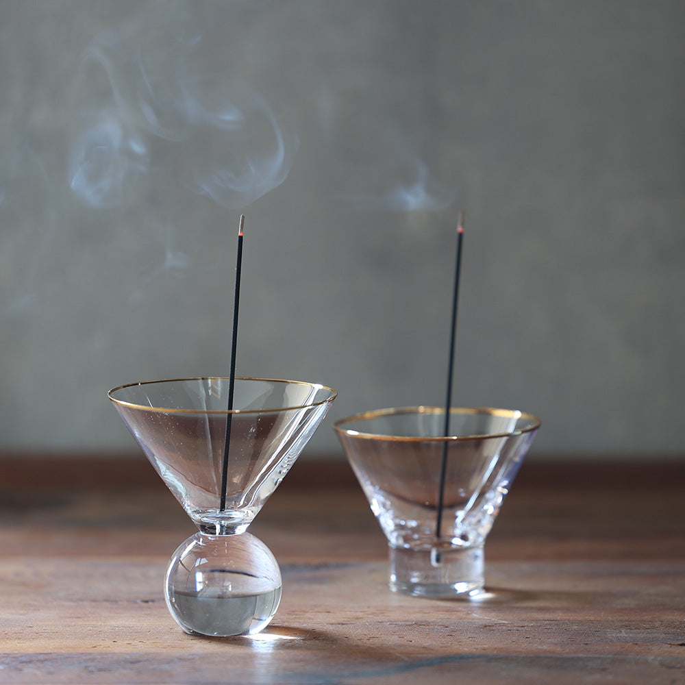 燃え尽きるまでの儚さを優雅な時間にするインセンスホルダー Hazel
