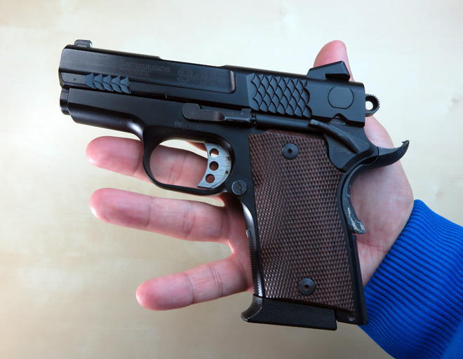 カッコイイぞ！【パフォーマンスセンター S&W M945】ガバメントの