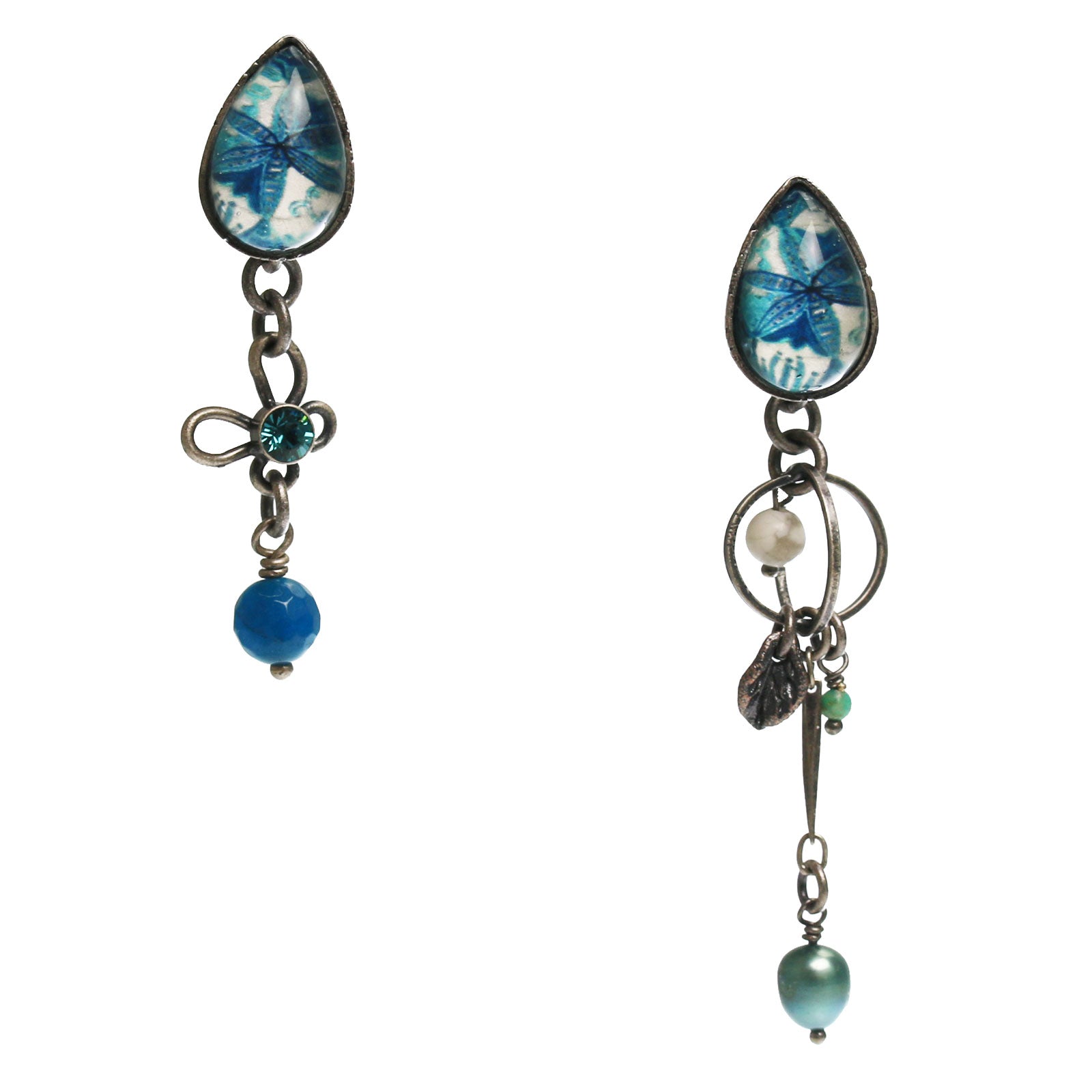 アシンメトリーピアス ｜ユリ 蝶 青 アクアマリン、ターコイズ、ライン
