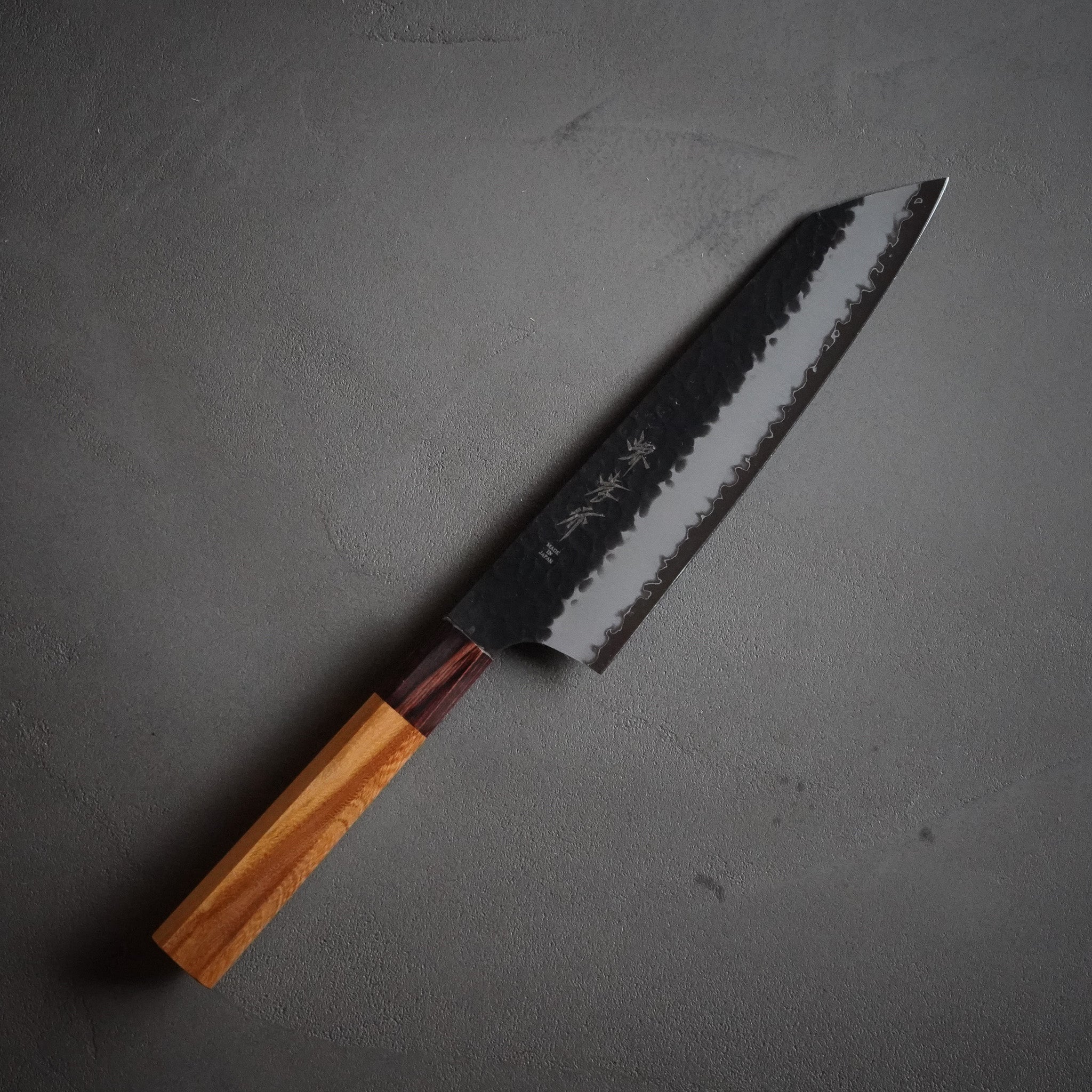 青紙スーパー 剣型牛刀包丁 190mm / 堺孝行 – Tomoe-Ya