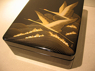 文箱 沈金波に鶴 冨田立山作｜漆器(木製)の専門店【こばやし漆器】