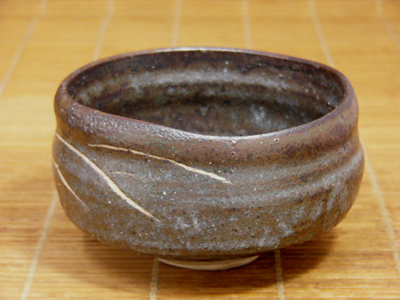 委託販売品紹介～加藤春二作 鼠志野茶碗