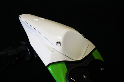 Ninja ZX-25R (2020-) ストリート用 タンデムシートカバー --