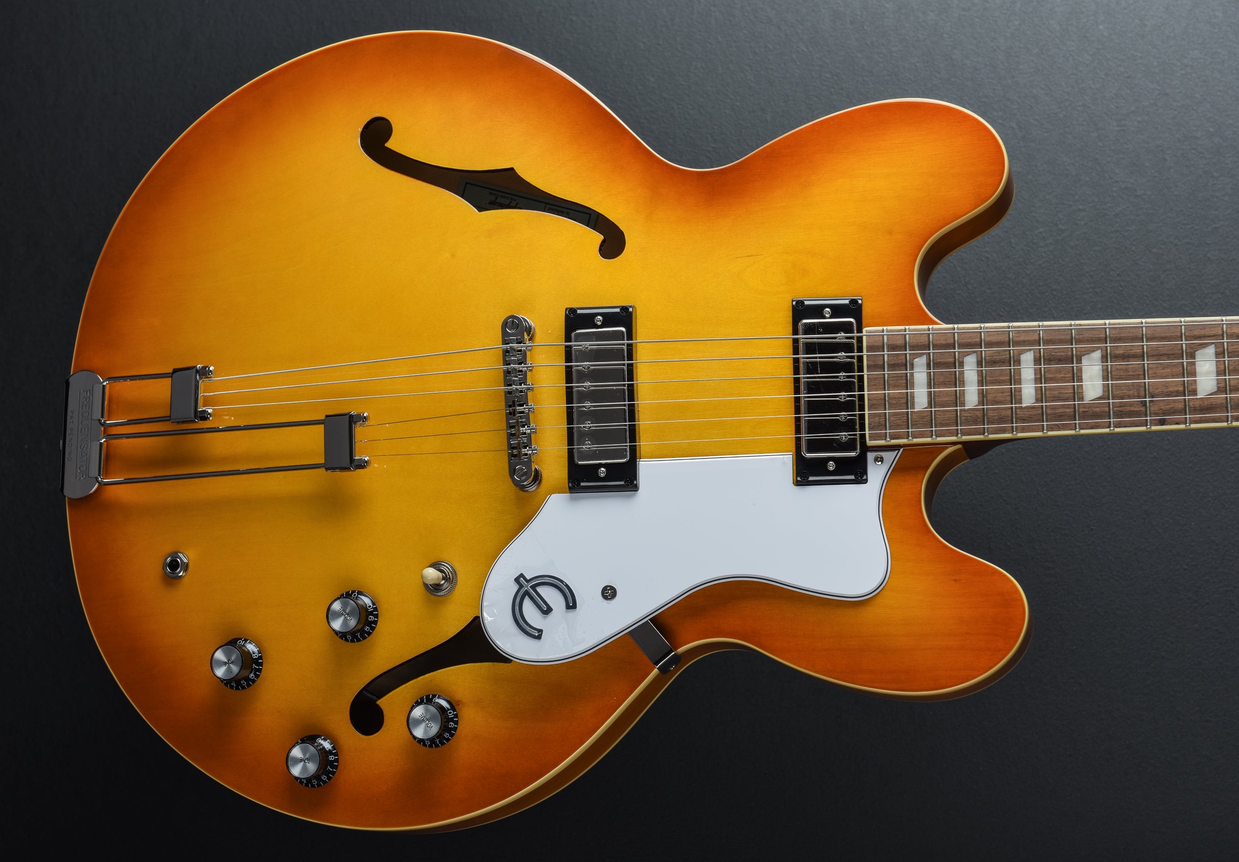 Riviera - Royal Tan – Dave's Guitar Shop