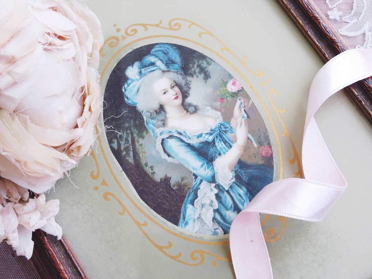 マリーアントワネット肖像画入りドレッシングボックス - 薔薇と天使の