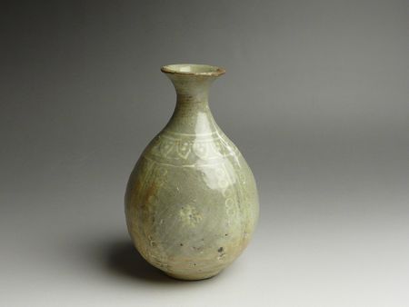 古美術 猫 - 李朝青磁象嵌三島徳利 | 古美術品専門サイト fufufufu.com