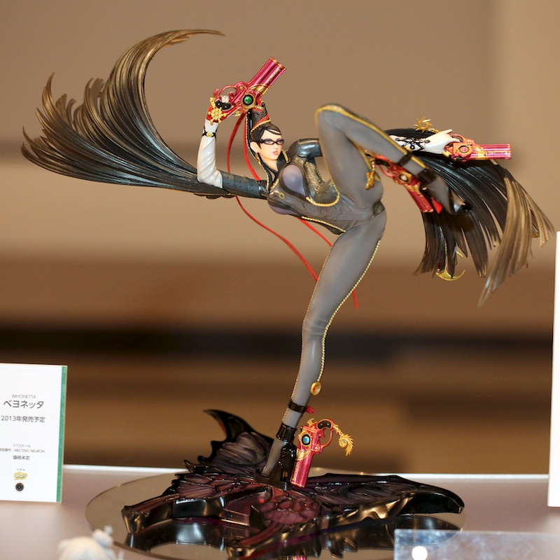1/7 Bayonetta (by Phat) Distributed by Good Smile Company: First