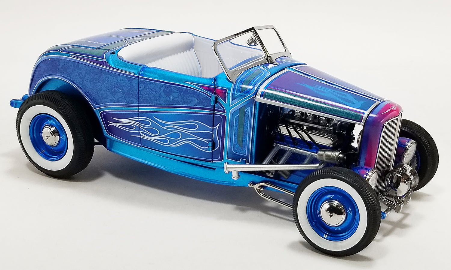 1/18 32 Ford Hot Rod Blue Flam – Hobby Express Inc.