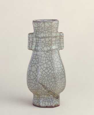 宋哥窑八方贯耳扁瓶的图片，特点，年代，鉴赏，馆藏-哥窑-鉴宝档案