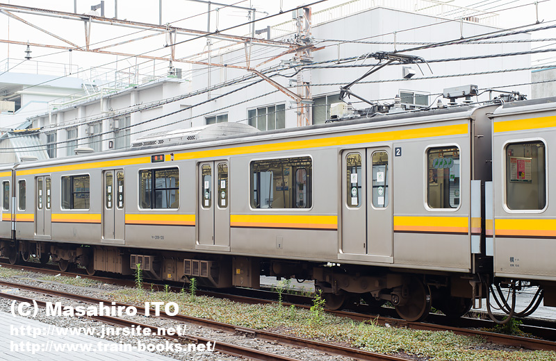 南武線に1本だけ残った209系0番代編成の モハ209-135 | トレイン