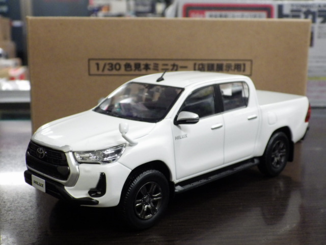 ミニカーショップグローバル - 1/30 ディーラー非売品 トヨタ