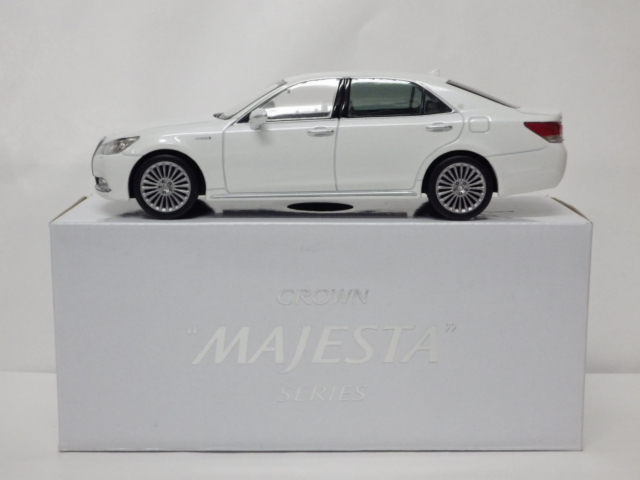 ミニカーショップグローバル - 1/30 ディーラー非売品 新型 トヨタ