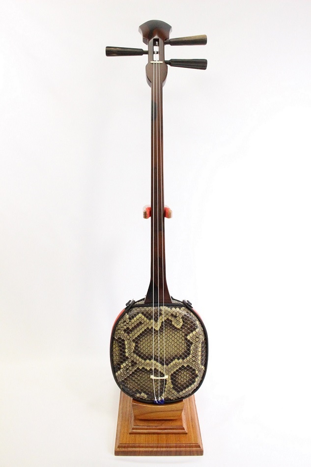 ◇本格◇沖縄県産黒木三線【8点セット付き】 三線・木工品の販売