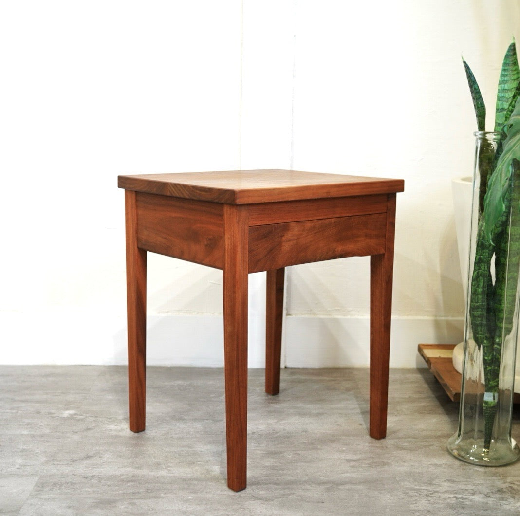 生活アート工房 サイドテーブル ウォールナット無垢材 引出し付き 中古
