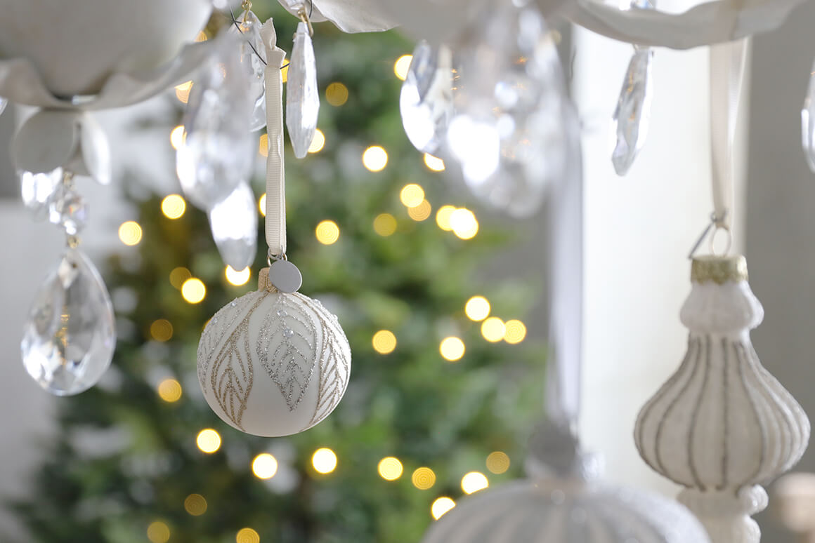 Lene BjerreガラスオーナメントLeavesホワイト6cm サラグレース