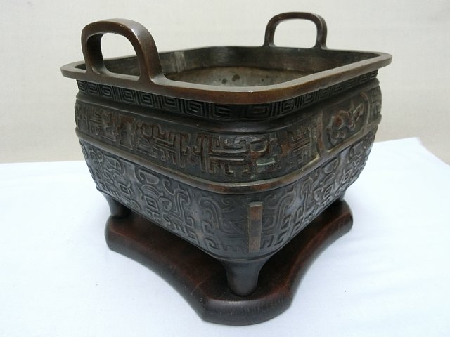 緑屋*泉□古銅 山水図 彫 火鉢 瓶掛 五徳 火箸付 *