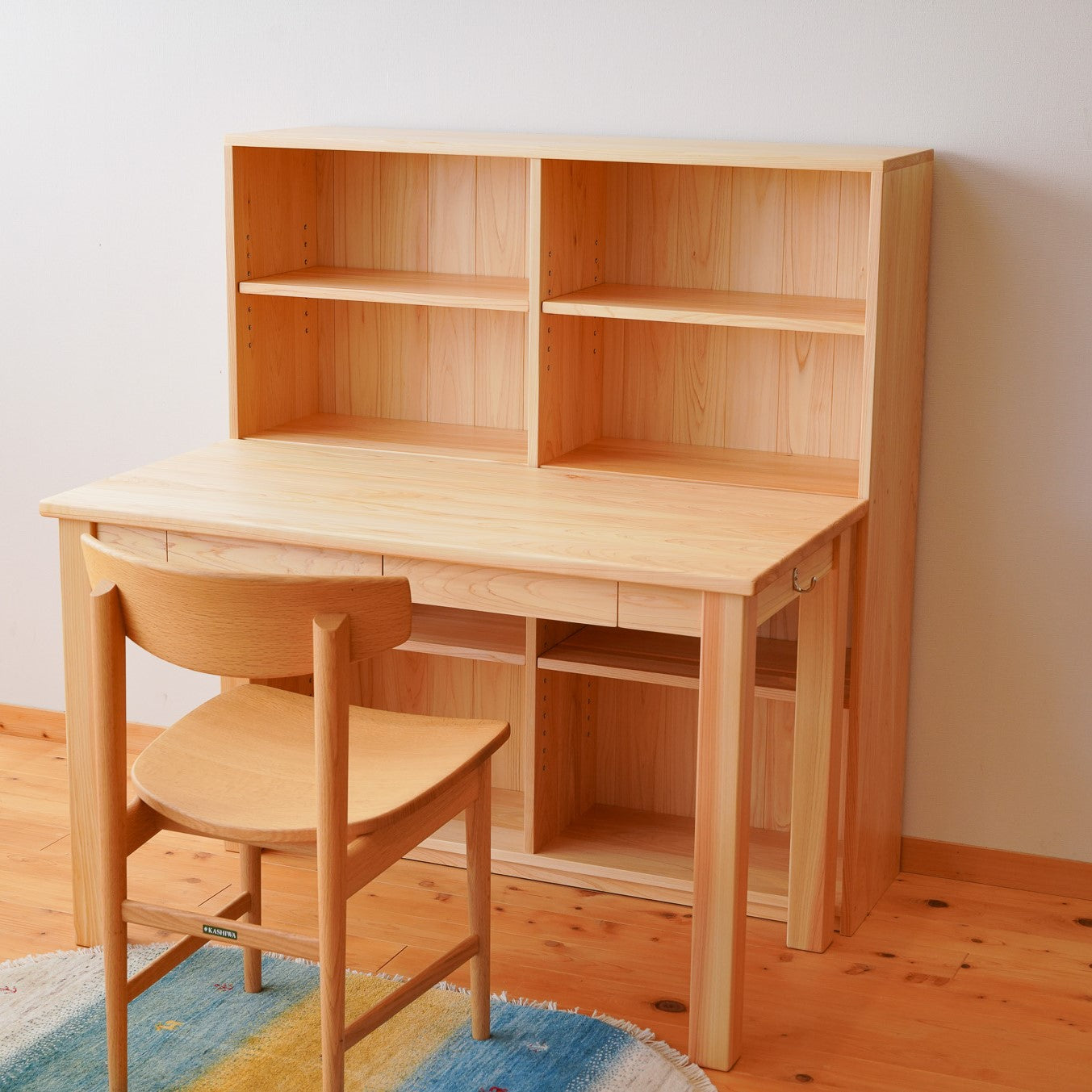 幅110cm シンプル・コンパクトな木のデスク【学習机KAEDE】 – なかよし