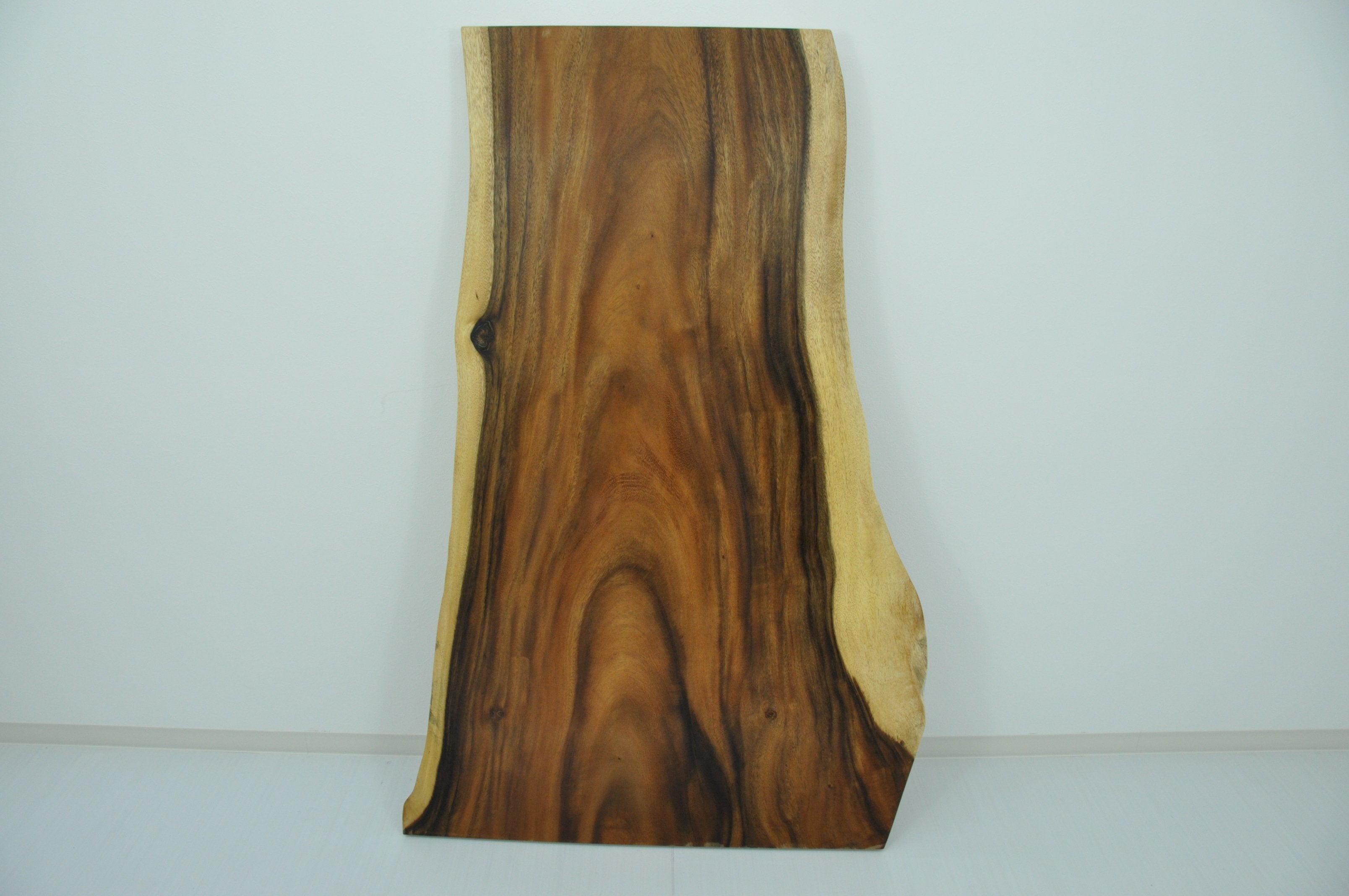 モンキーポッド 1枚板 MO-85 – Wooden JAPAN 匠一松