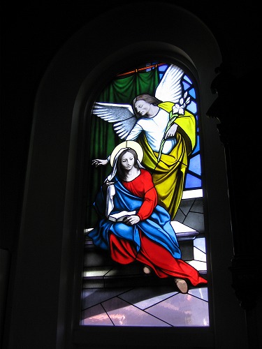 カトリック田平教会のステンドグラス