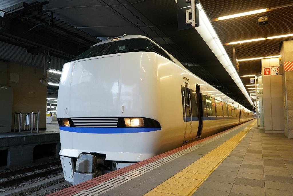 大阪駅】サンダーバードの乗り場は？ | 鉄道プレス