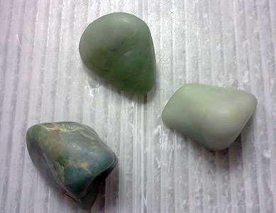 翡翠（ひすい）の見つけ方、探し方入門