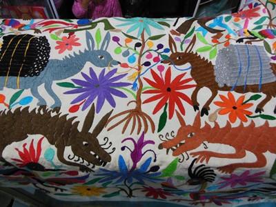 オトミ族のテナンゴ刺繍 | たびこふれ