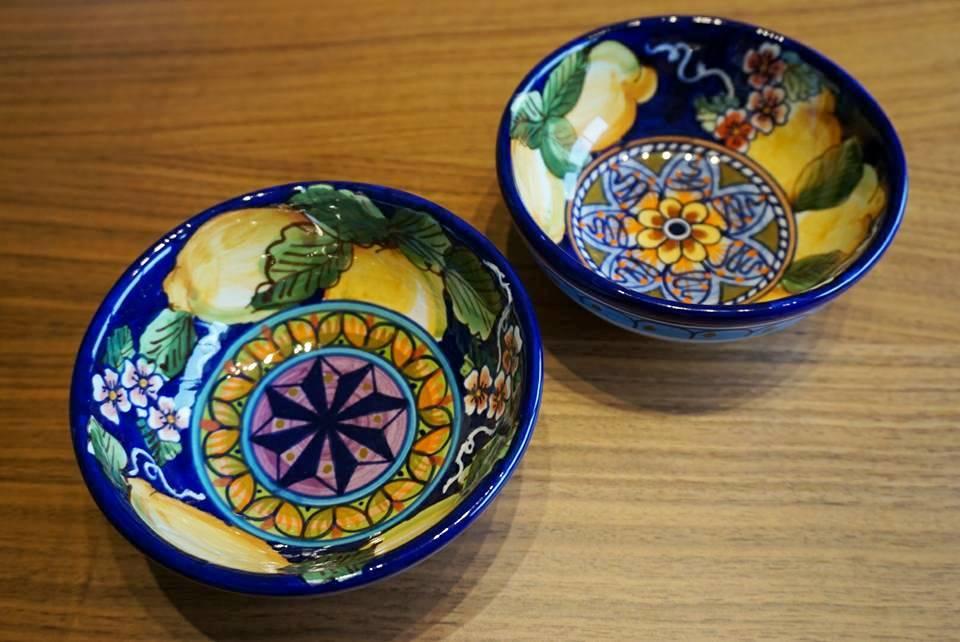 南イタリア旅行のお土産に！夏のリゾート地「ポジターノ」は陶器天国