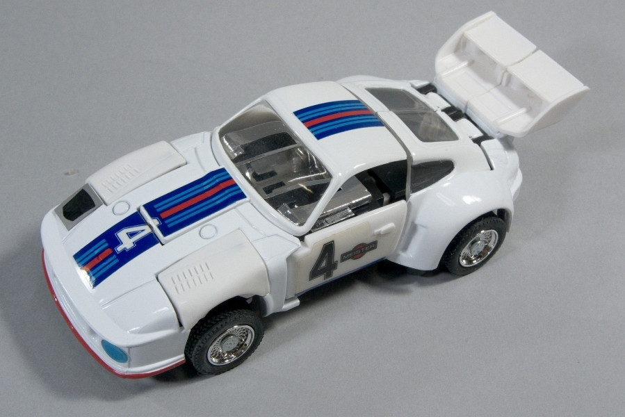 トランスフォーマーコレクション サイバトロン/副官 マイスター - また