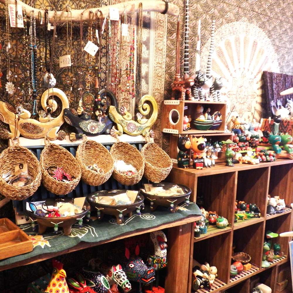 大阪天六にあるアジアン・エスニック雑貨店 「Ten6DUCA～テンロクドカ